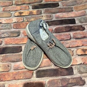 Hey Dude Wendy L Linen Color Iron Women’s size 10